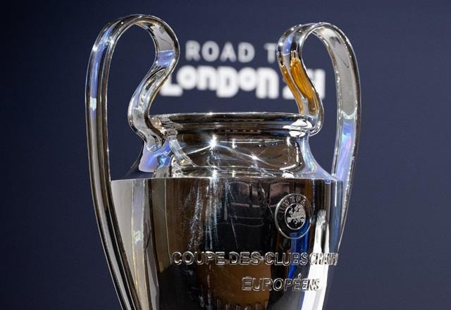 Imagem da noticia Champions terá Napoli x Barcelona e RB Leipzig x Real Madrid; veja confrontos