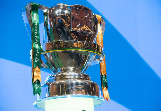 Imagem da noticia Veja a premiação para Corinthians e Flamengo na final da Copa do Brasil