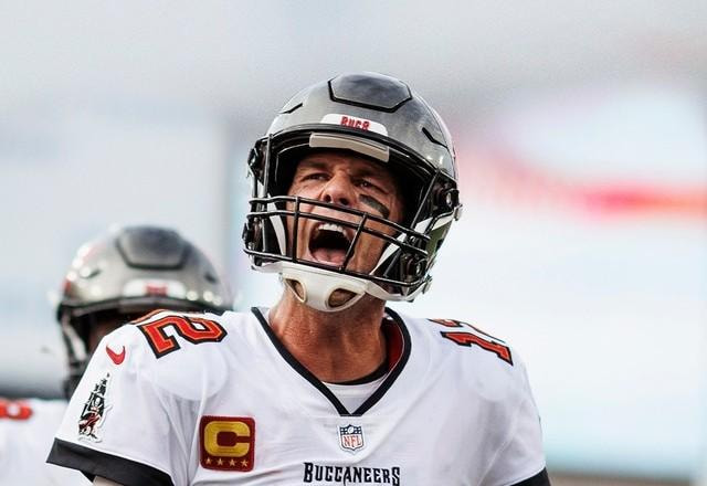 Imagem da noticia Maior campeão da NFL, Tom Brady anuncia aposentadoria