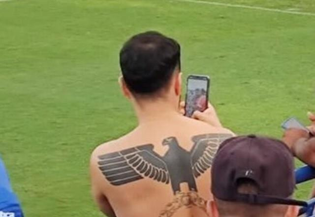 Torcedor com tatuagem nazista é flagrado em Manaus; São Raimundo-AM repudia