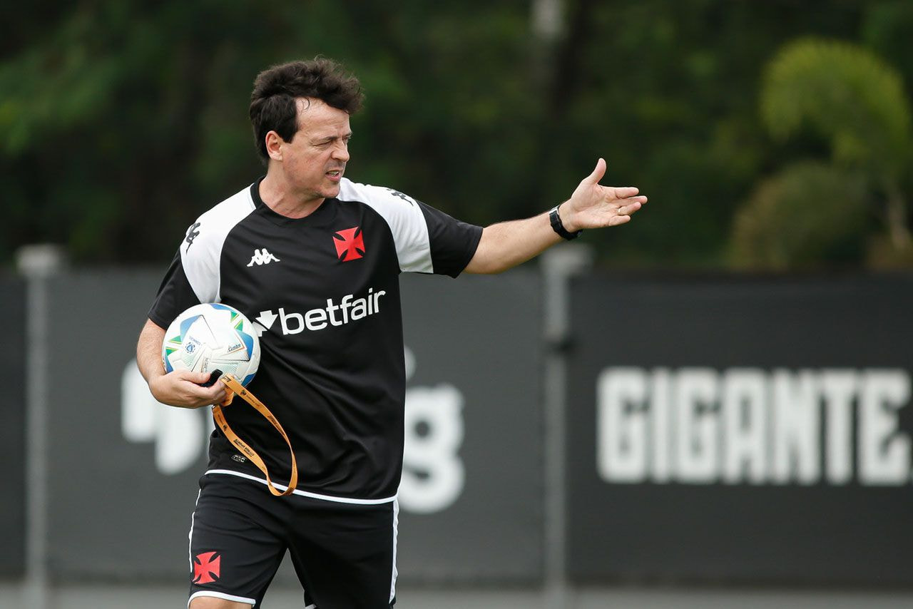 Imagem da noticia Vasco terá jogadores poupados? Entenda o que Diniz pensa sobre o assunto