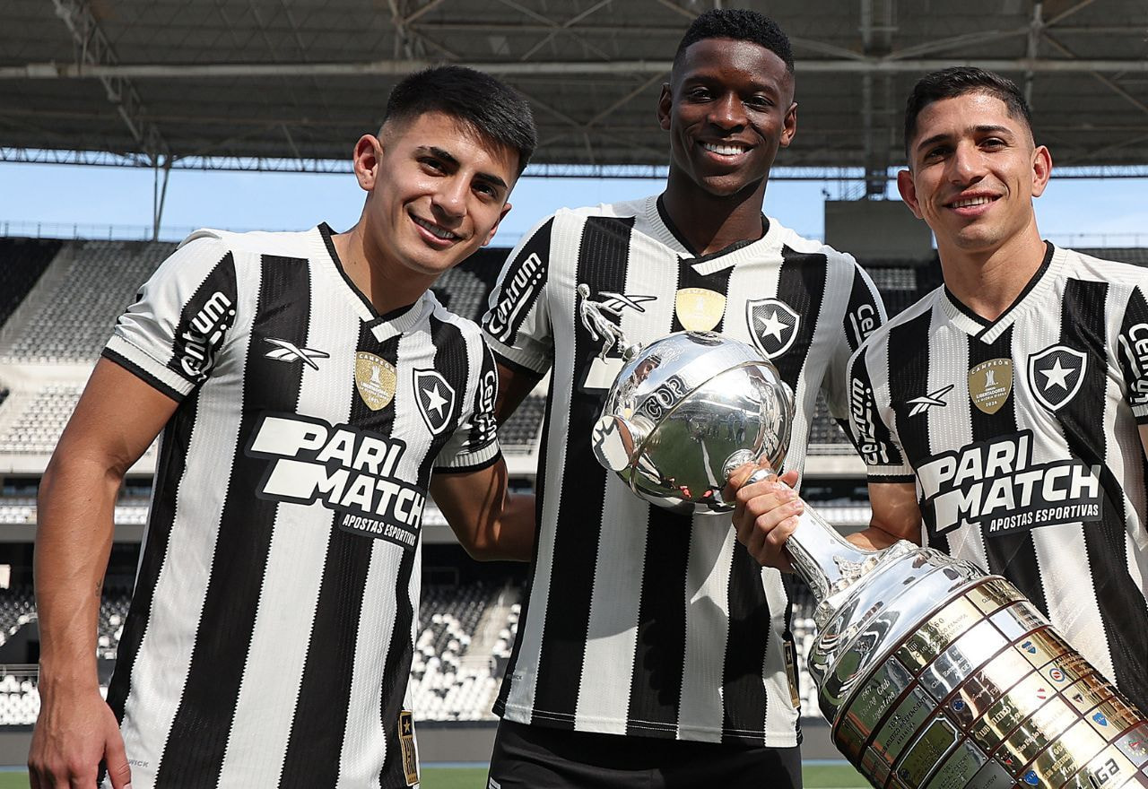 Trio do Botafogo disputa prêmio de Rei da América com Messi, do Inter Miami