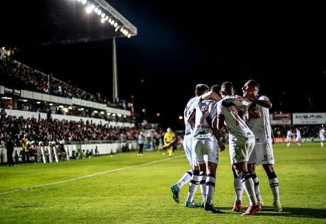 Imagem da noticia Série B: Vasco termina 33ª rodada com 70% de chance de subir