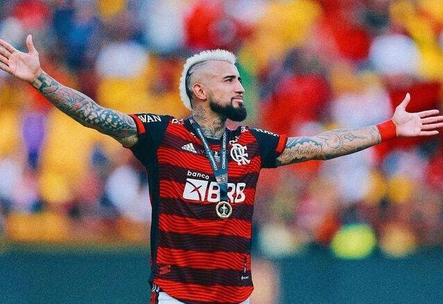 Imagem da noticia Esquecido no Flamengo, Vidal encaminha ida para o Athletico-PR