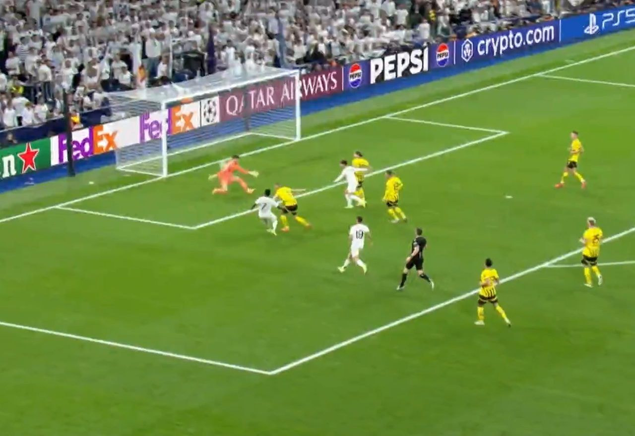 Imagem da noticia Bola de Ouro? Vini Jr marca hat-trick e decreta goleada na Champions