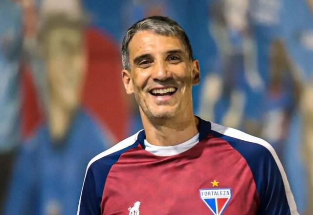 Imagem da noticia Fortaleza renova contrato com Vojvoda até o fim de 2024