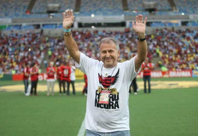 Imagem da noticia Zico condena música do Flamengo sobre o Real Madrid: "Atitude errada"