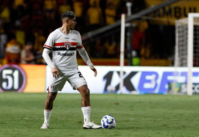 Imagem da noticia São Paulo anuncia a renovação de contrato com Alan Franco
