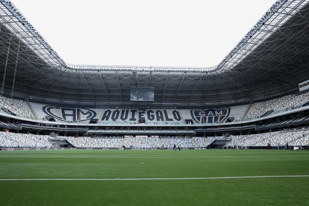 Imagem da noticia Flamengo rebate nota de clubes e esclarece "fatos e fakes" sobre gramado sintético