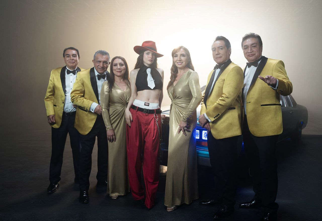 Imagem da noticia "Por Ella" é lançada como o segundo single do álbum da Copa 