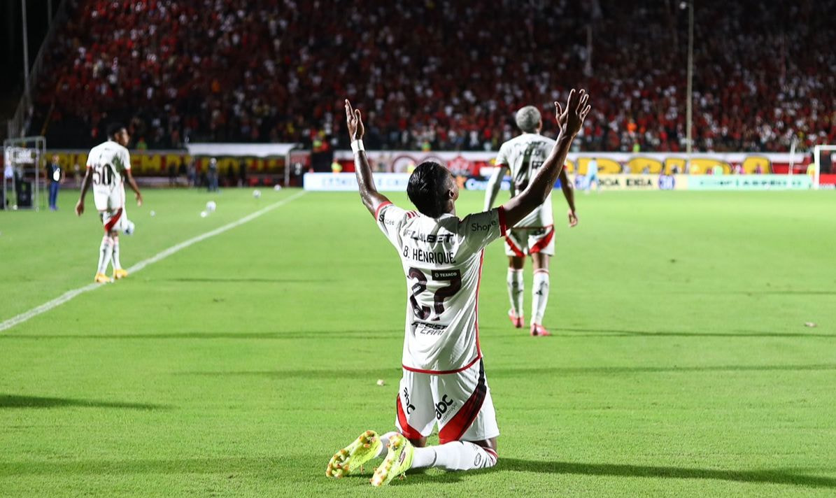 Defesa de Bruno Henrique se pronuncia sobre acusações de fraude esportiva