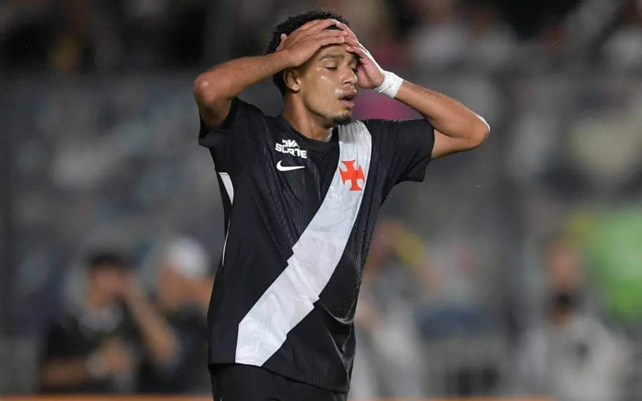 Imagem da noticia Brenner marca pela primeira vez e dá volta por cima após vaias