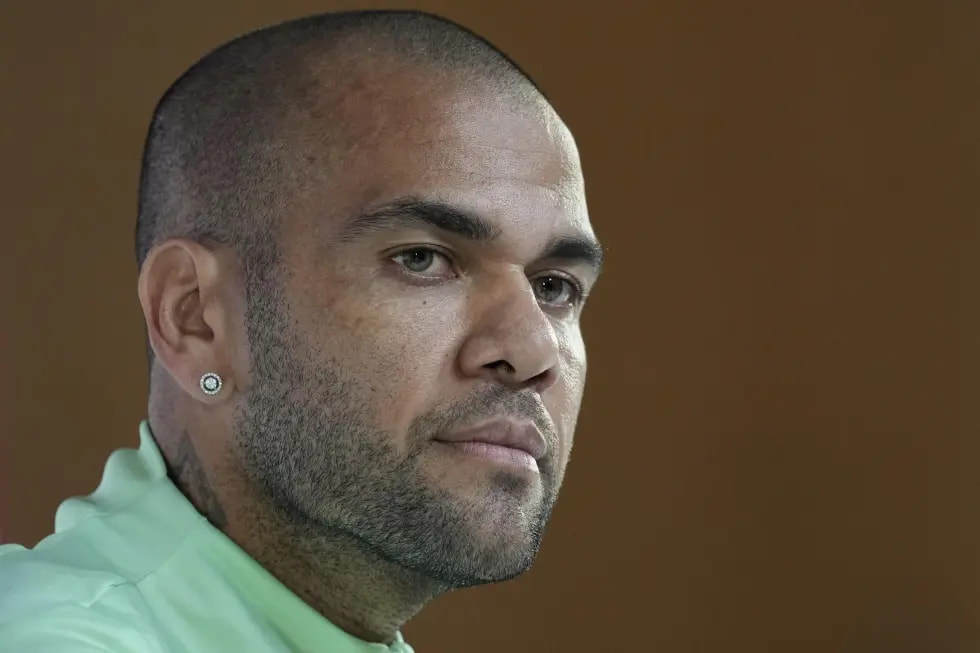 Imagem da noticia Daniel Alves apresenta nova versão à Justiça e alega embriaguez