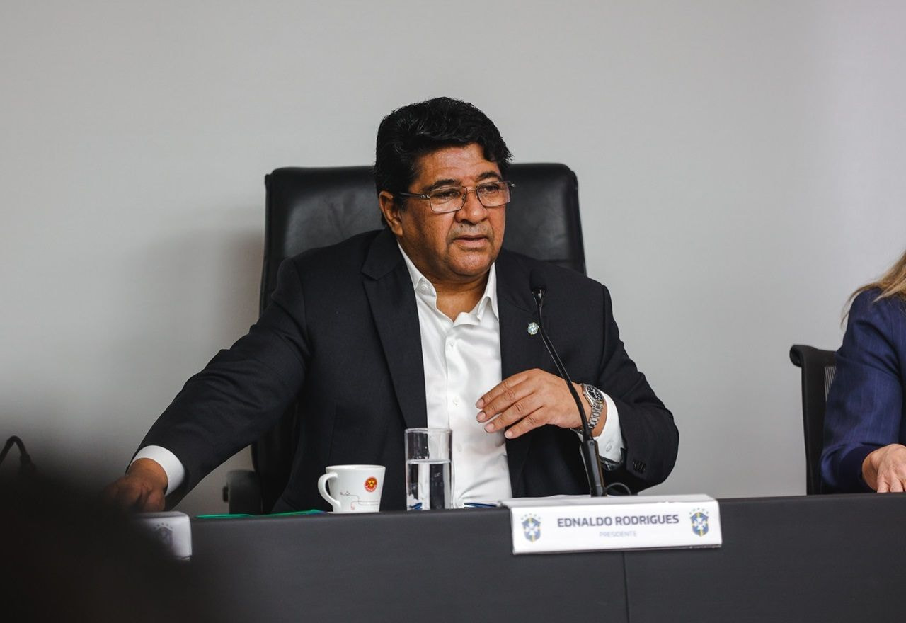 Imagem da noticia Presidente da CBF nega contato por Guardiola na Seleção: "Nosso técnico é Dorival"