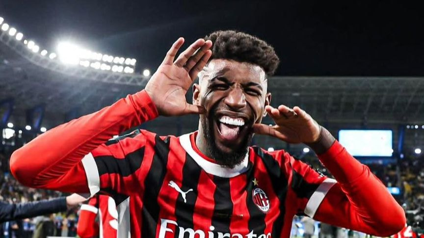 Imagem da noticia Emerson Royal aceita proposta e será jogador do Flamengo