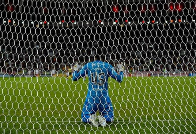Imagem da noticia Técnico do Flamengo analisa falha de Hugo: "Procurar dar confiança"