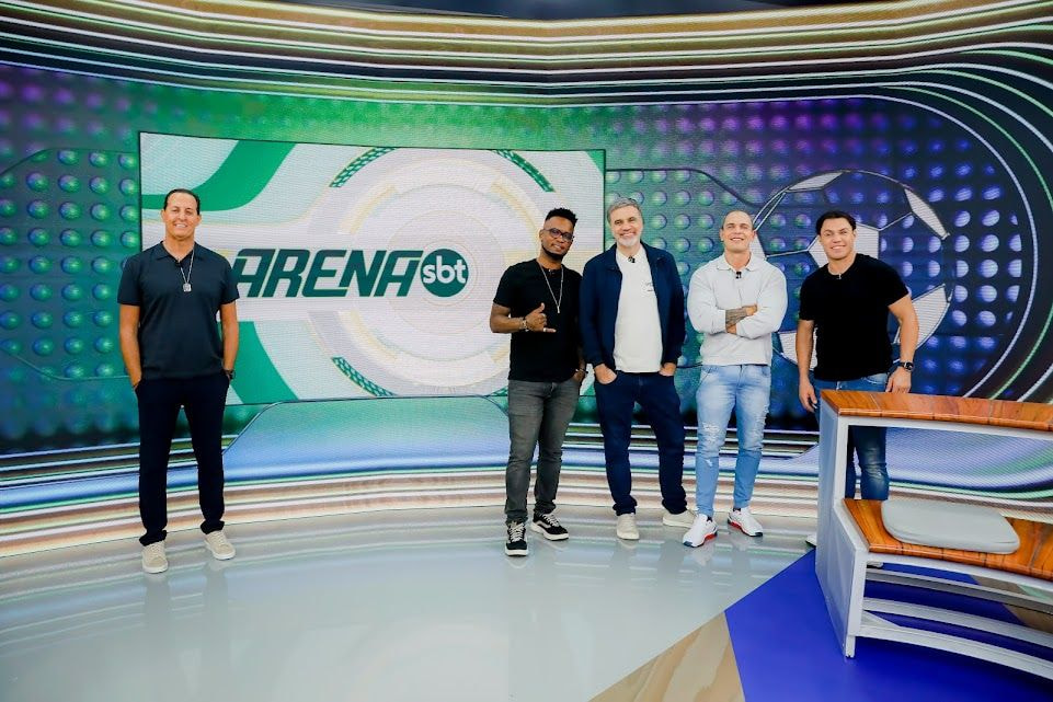 Esquenta para Derby e vexame da seleção são os destaques do Arena SBT desta quarta (26)