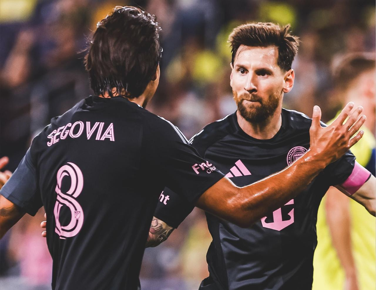 Imagem da noticia Messi brilha com hat-trick, garante artilharia da MLS e leva Inter Miami aos playoffs