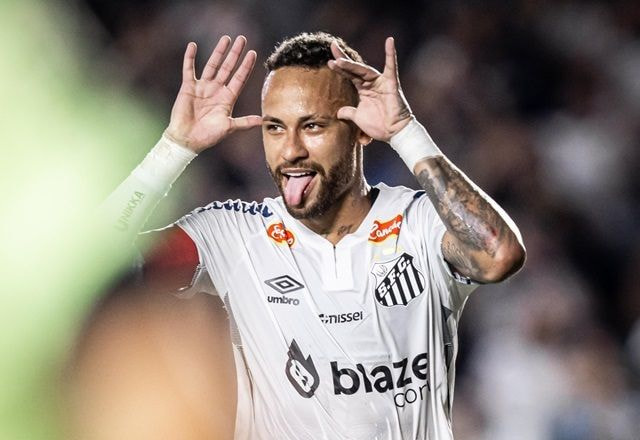 Imagem da noticia Neymar desencanta, Santos bate Água Santa e lidera grupo no Paulistão