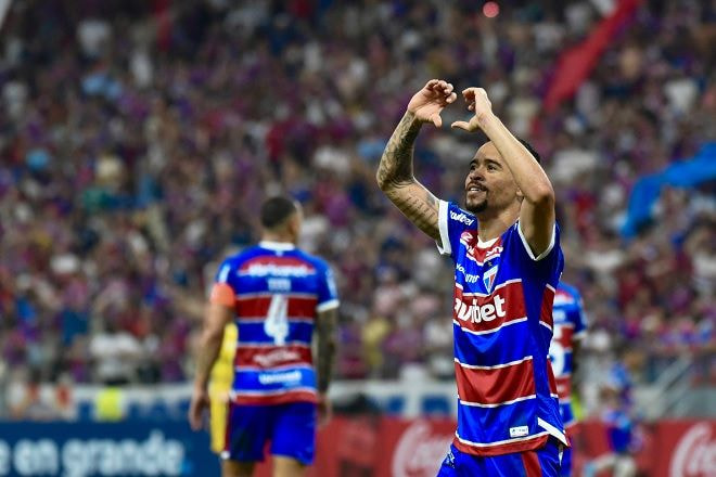 Imagem da noticia Fortaleza faz história ao vencer Boca Juniors na Sul-Americana