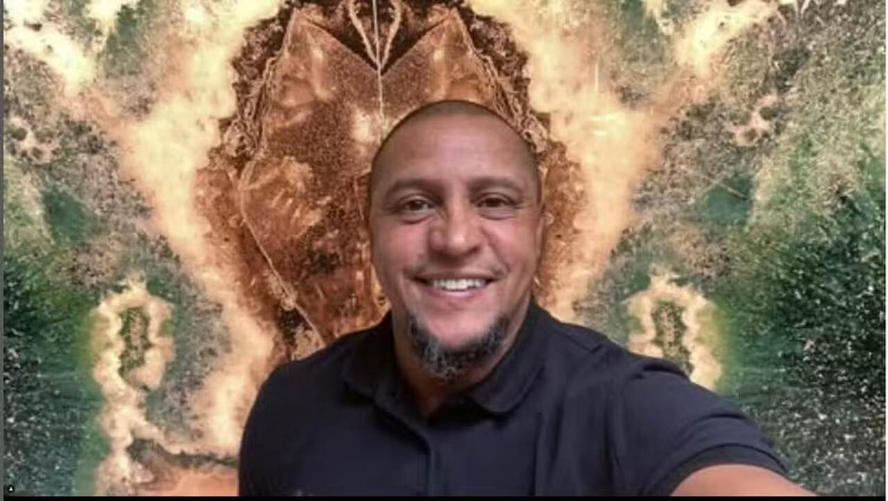 Imagem da noticia Roberto Carlos recebe alta após cirurgia no coração e tranquiliza fãs