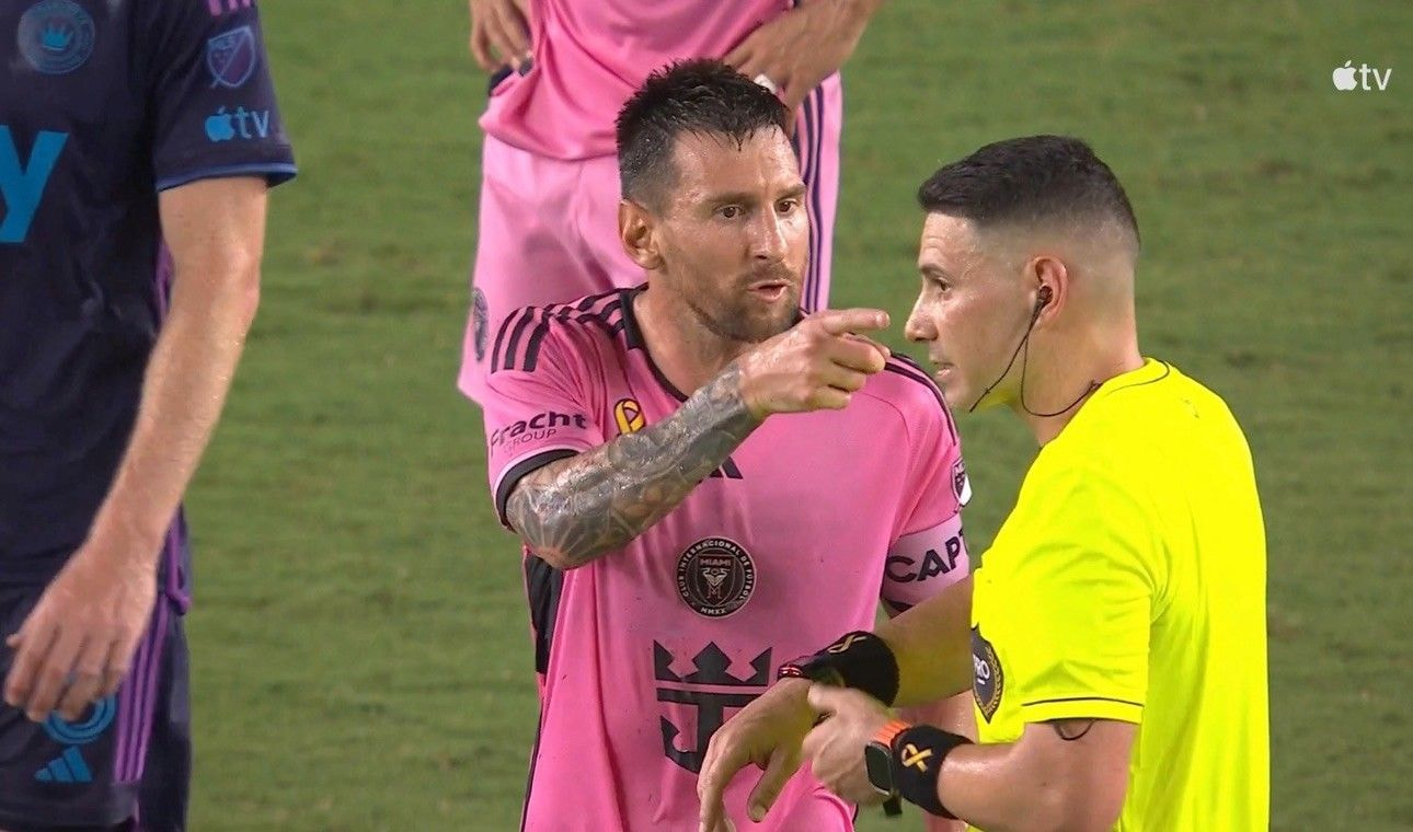 Imagem da noticia Messi perde a cabeça com o árbitro por pênalti não marcado: "Filho da p..."
