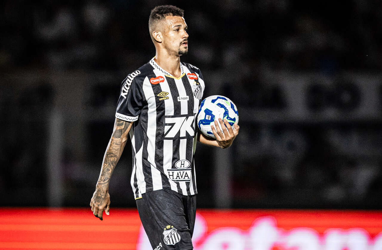 Imagem da noticia Zé Ivaldo atinge metas e Santos será obrigado a comprar o zagueiro