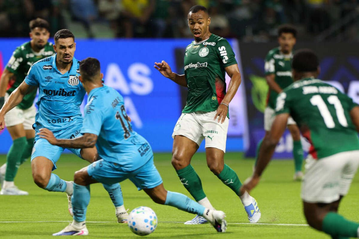Imagem da noticia Palmeiras e Santos empatam no Allianz em jogo emocionante