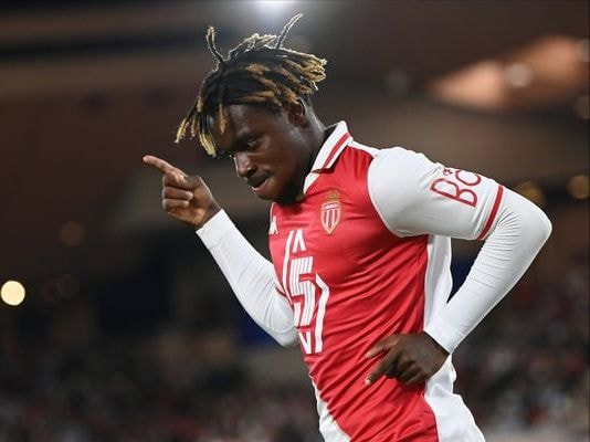 Imagem da noticia Al Ittihad acerta com revelação francesa após a saída de Benzema