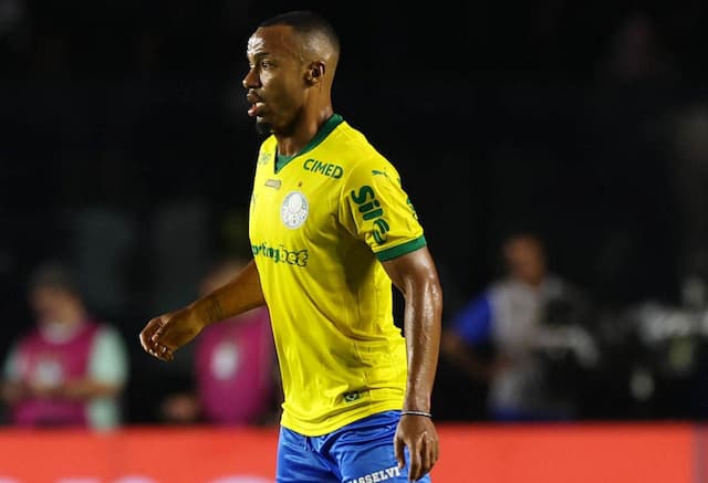 Marlon Freitas explica derrota de virada do Palmeiras: "Voltamos mornos" Marlon Freitas explica derrota de virada do Palmeiras: "Voltamos mornos"