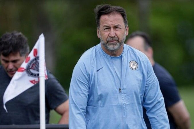 Imagem da noticia Arena SBT recebe Augusto Melo e analisa a reta final do Paulistão