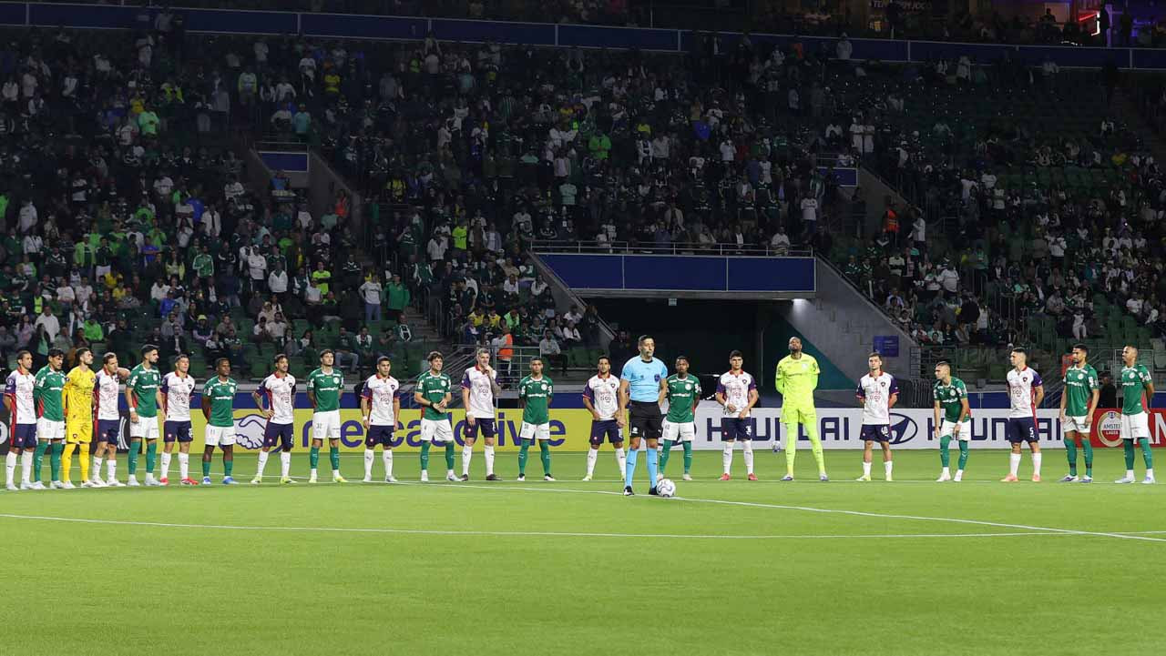 Imagem da noticia Derrota complica planos do Palmeiras na Libertadores e coloca liderança em risco