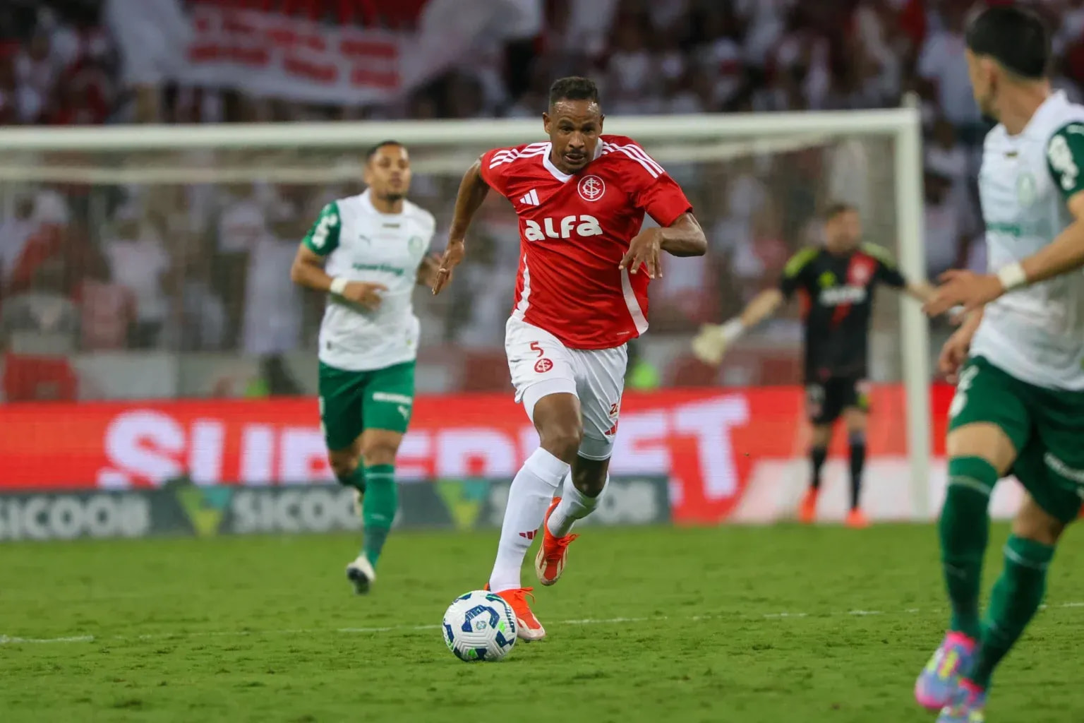 Imagem da noticia Em busca de vitória, Internacional enfrenta Nacional-URU pela Libertadores