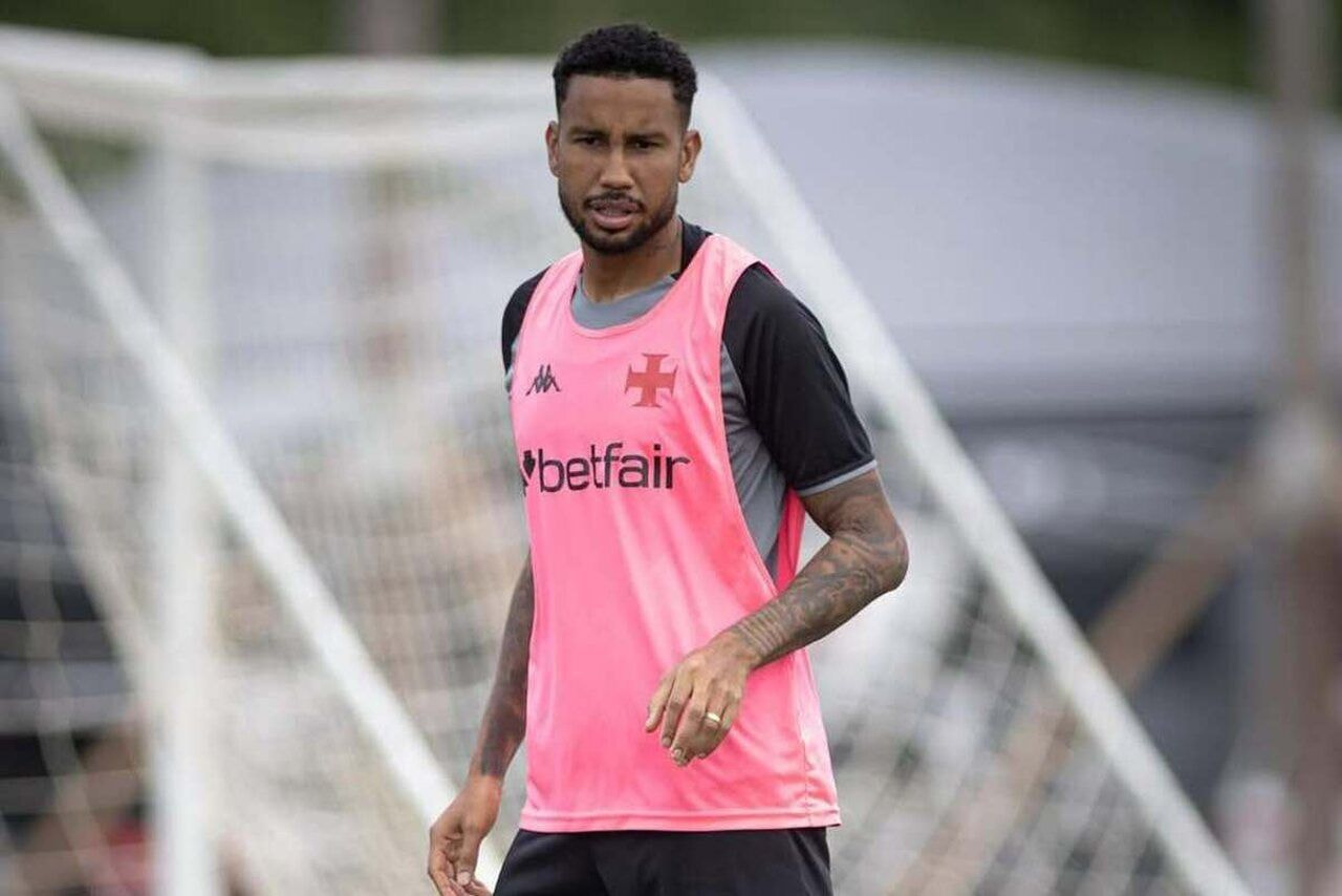 Imagem da noticia Jair, do Vasco, se pronuncia após grave lesão e agradece apoio: "Nos veremos em breve"