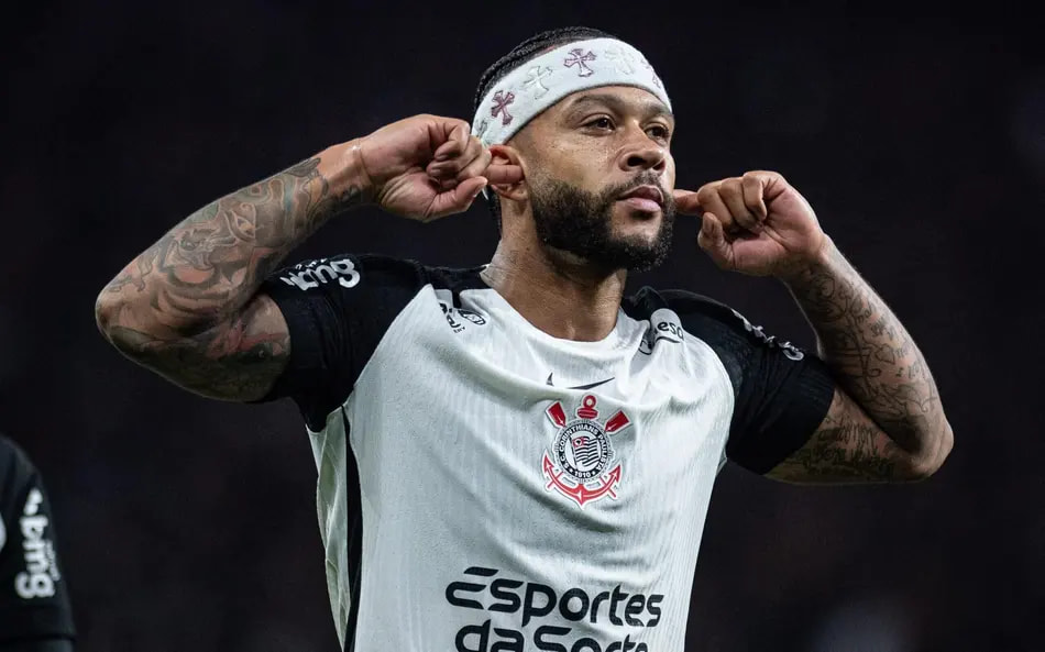 Imagem da noticia Memphis compara Corinthians a gigantes europeus e exalta a torcida
