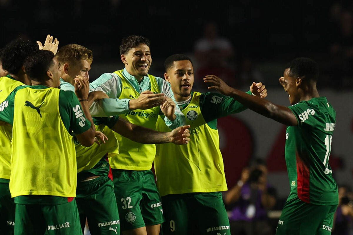 Imagem da noticia Palmeiras vence o São Paulo e segue na liderança do Brasileiro