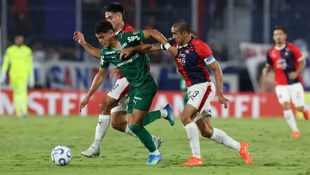 Palmeiras relaxa no segundo tempo e fica no empate contra o Cerro Porteño Palmeiras relaxa no segundo tempo e fica no empate contra o Cerro Porteño