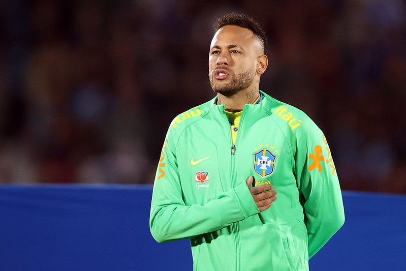 Imagem da noticia Torcedores do Brasil pedem Neymar durante derrota para França