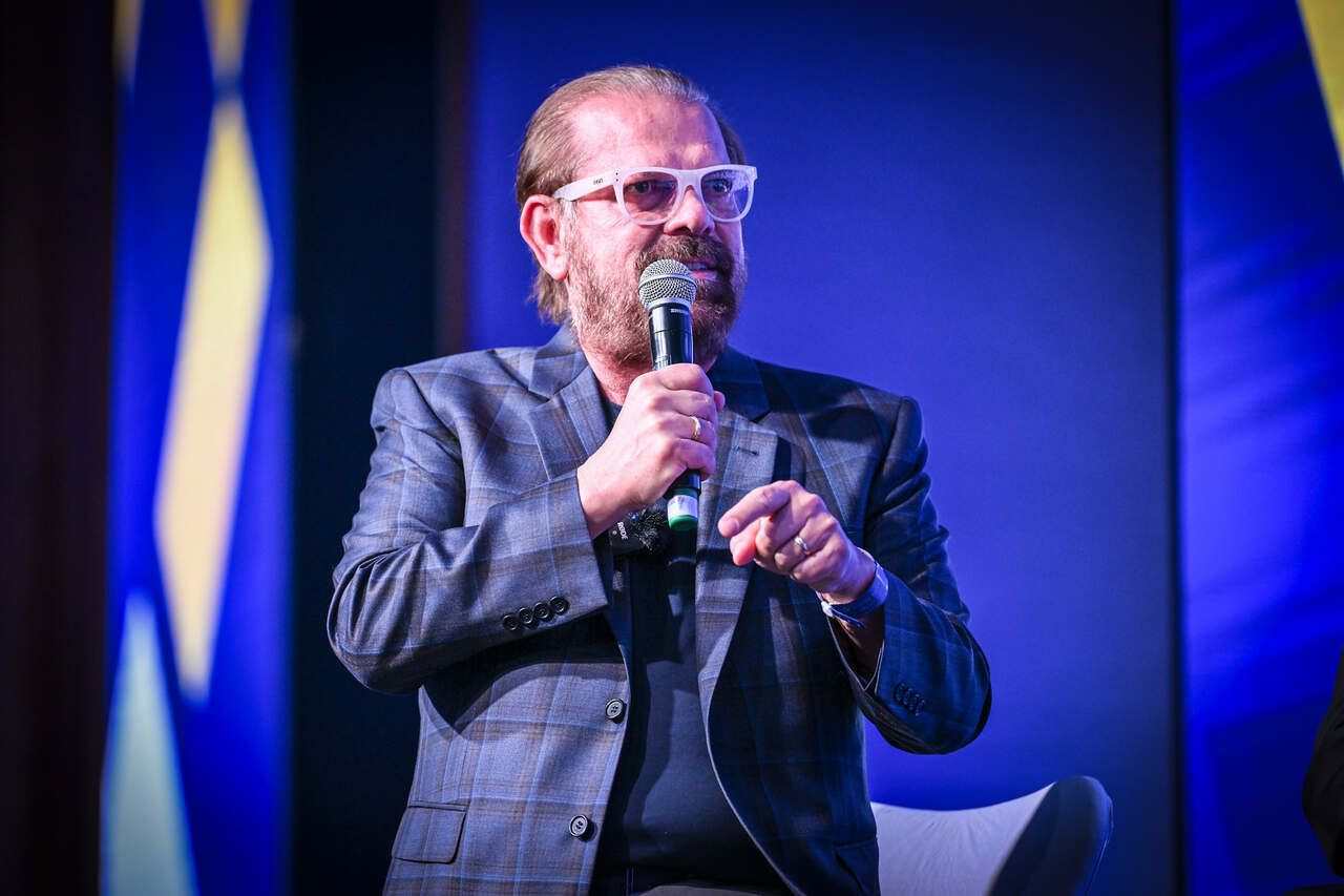 Imagem da noticia Presidente da FPF sai em defesa da arbitragem no Choque-Rei do Paulistão