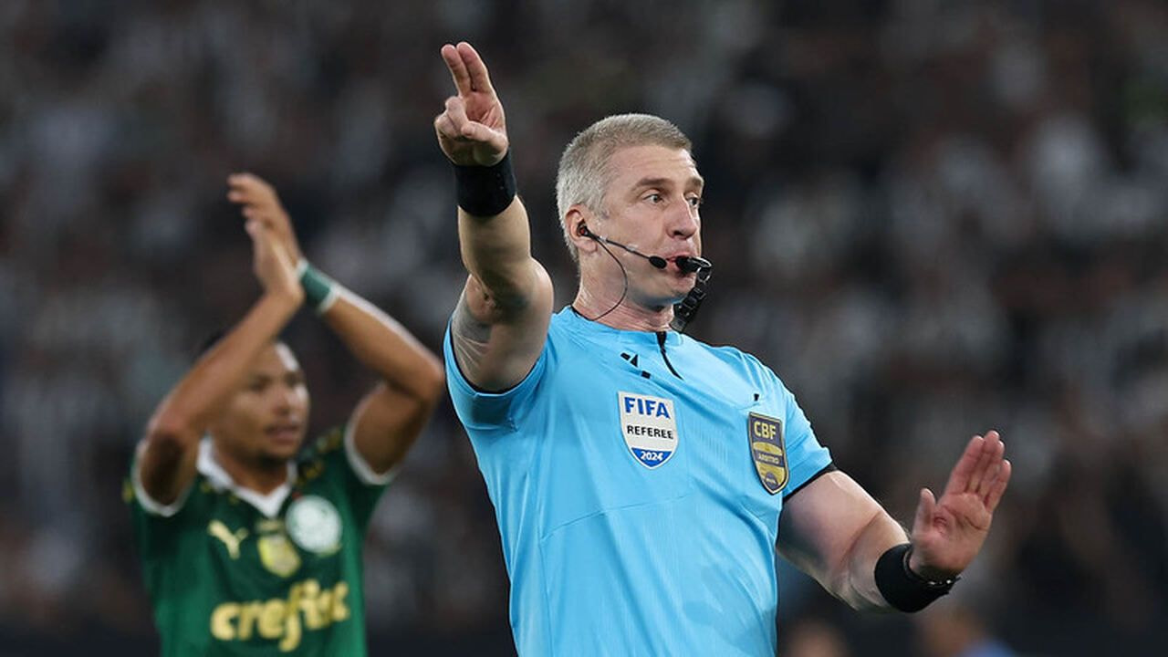 Imagem da noticia São Paulo x Palmeiras: CBF define arbitragem para o Choque-Rei após polêmicas