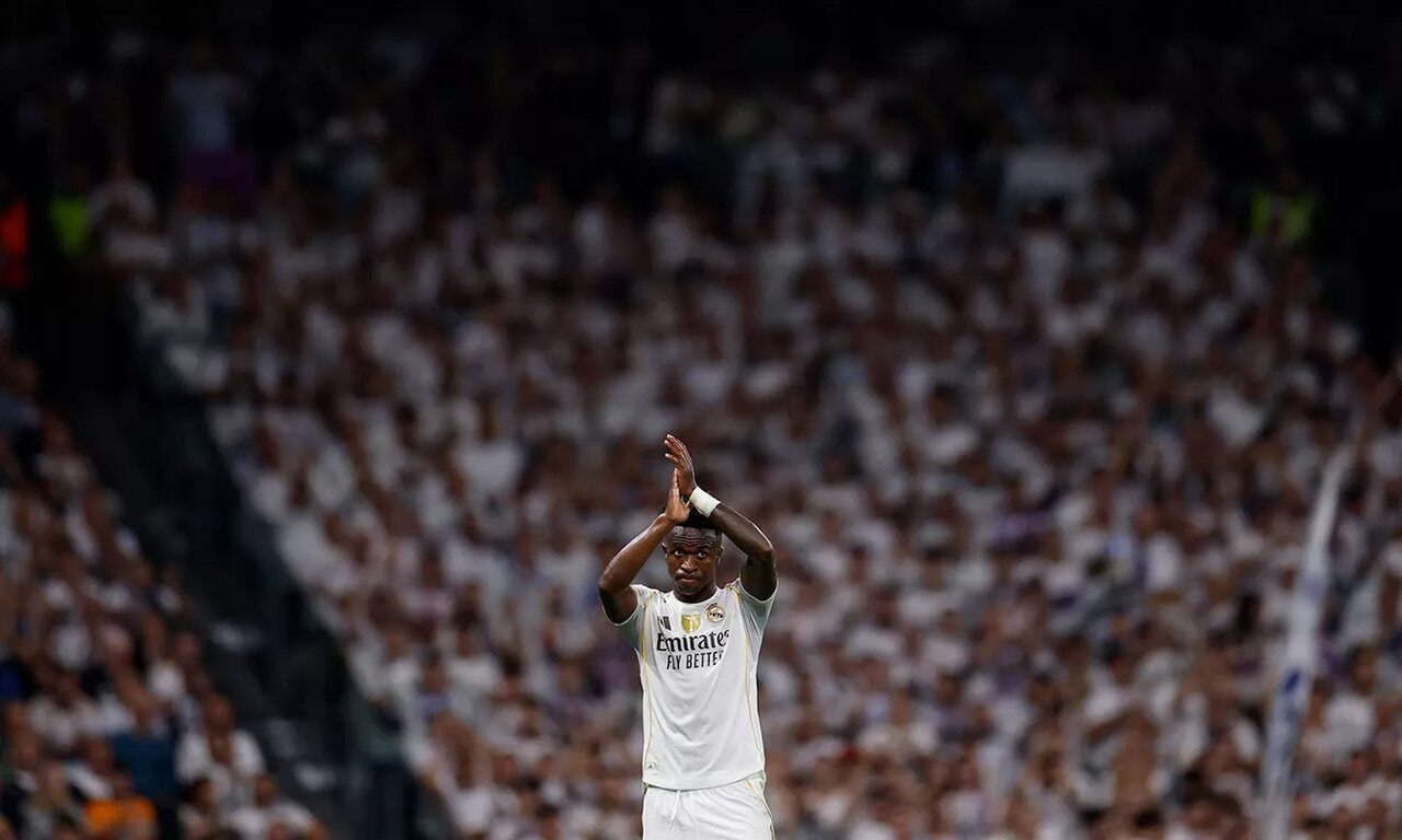 Imagem da noticia Vini Jr pede desculpas ao Real Madrid por reação explosiva em clássico