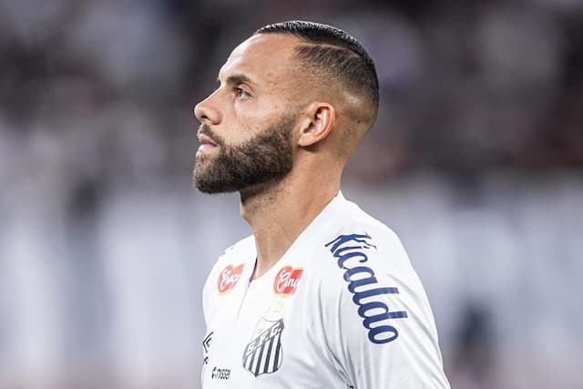 Santos encaminha venda do atacante Guilherme Santos encaminha venda do atacante Guilherme