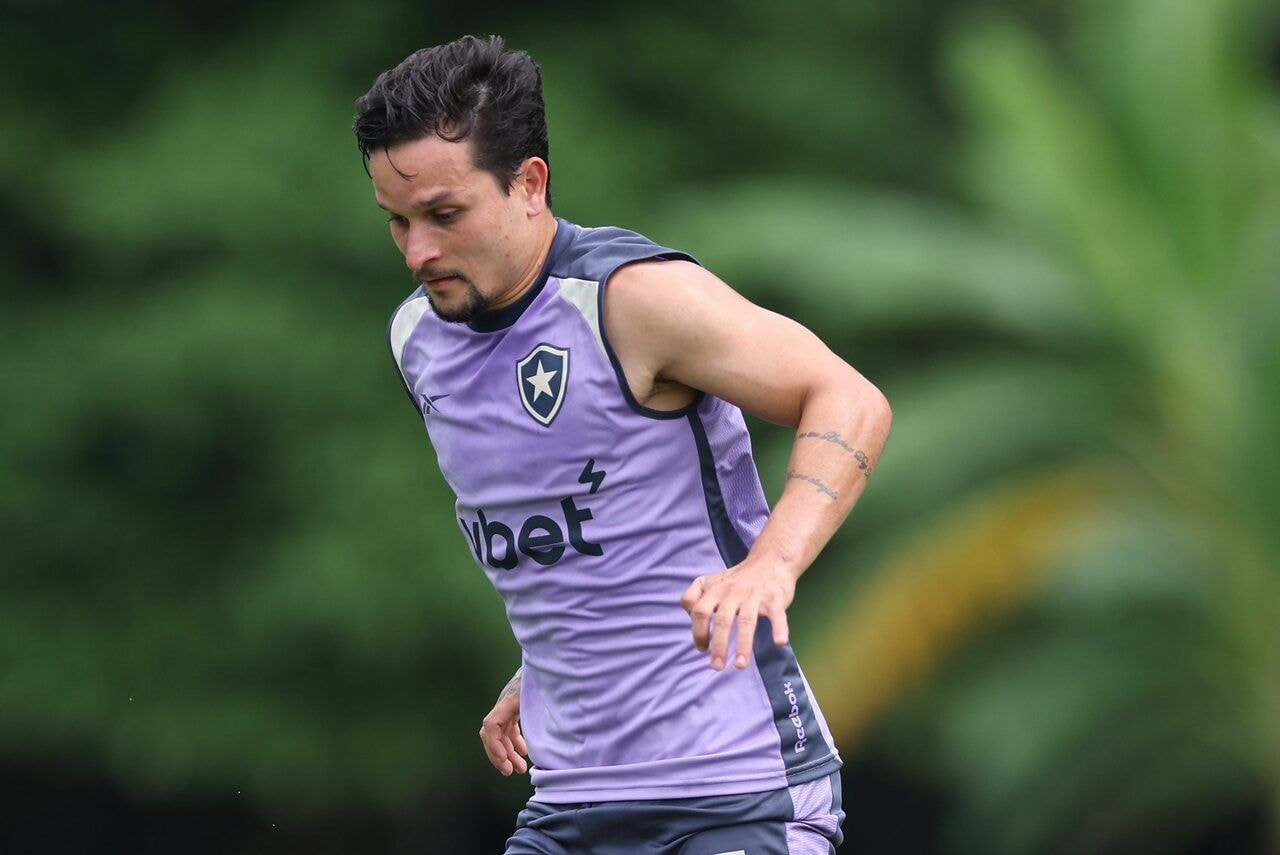 Imagem da noticia Botafogo terá força máxima na Copa do Brasil