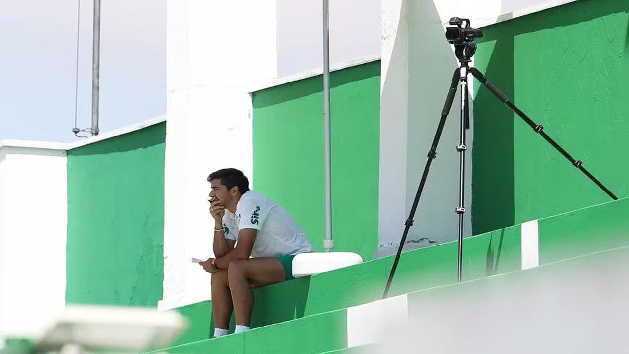 Imagem da noticia Palmeiras sofre com problemas na defesa em meio a jogos decisivos no ano