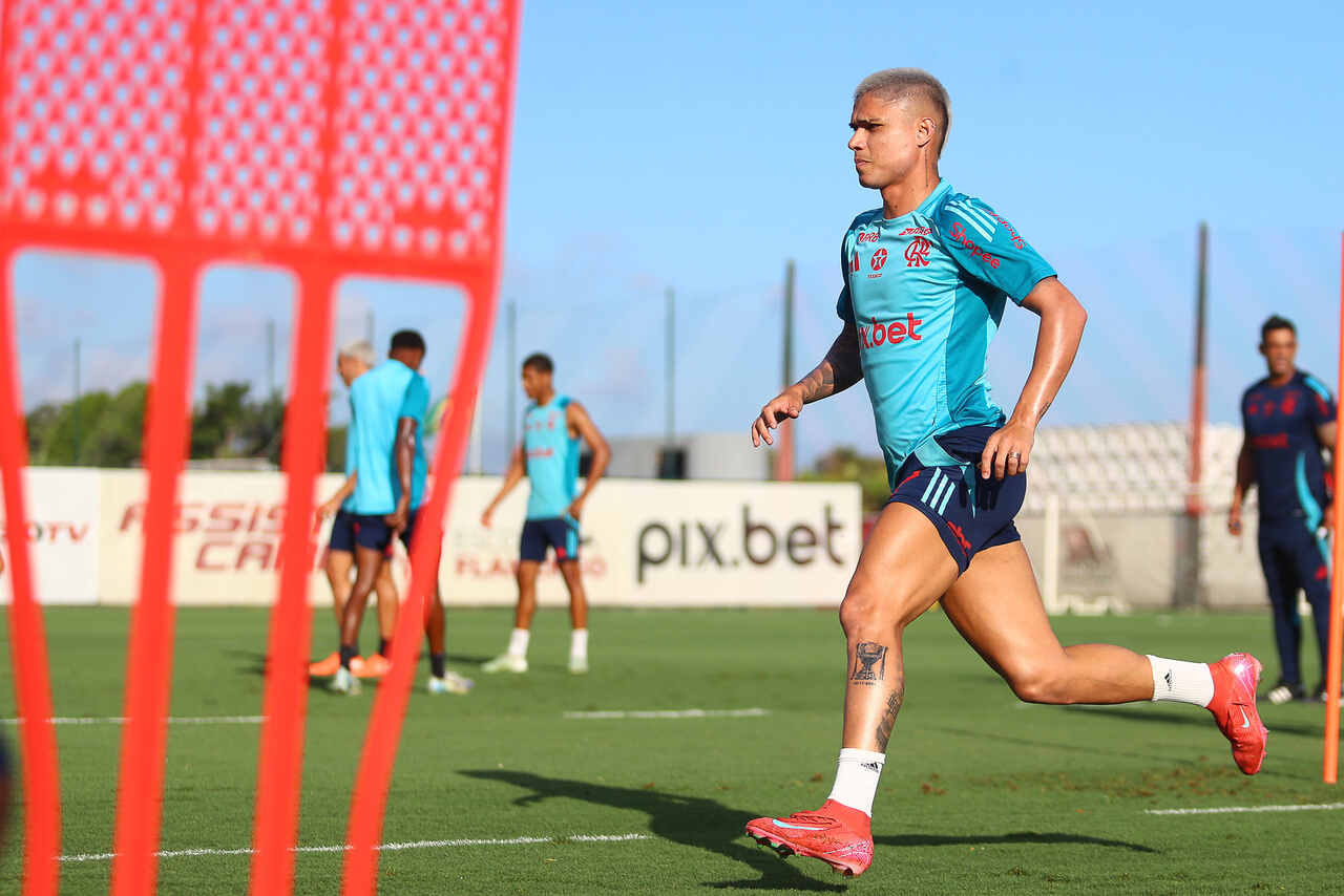 Imagem da noticia Flamengo confirma nova lesão e soma três desfalques para rodada decisiva do Cariocão