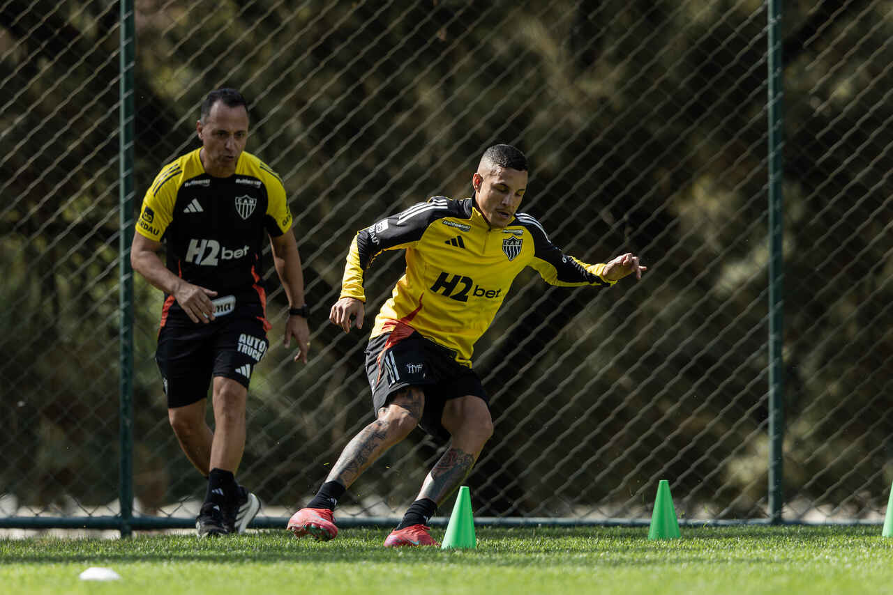 Imagem da noticia Arana é liberado, e deve reforçar Atlético contra Flamengo