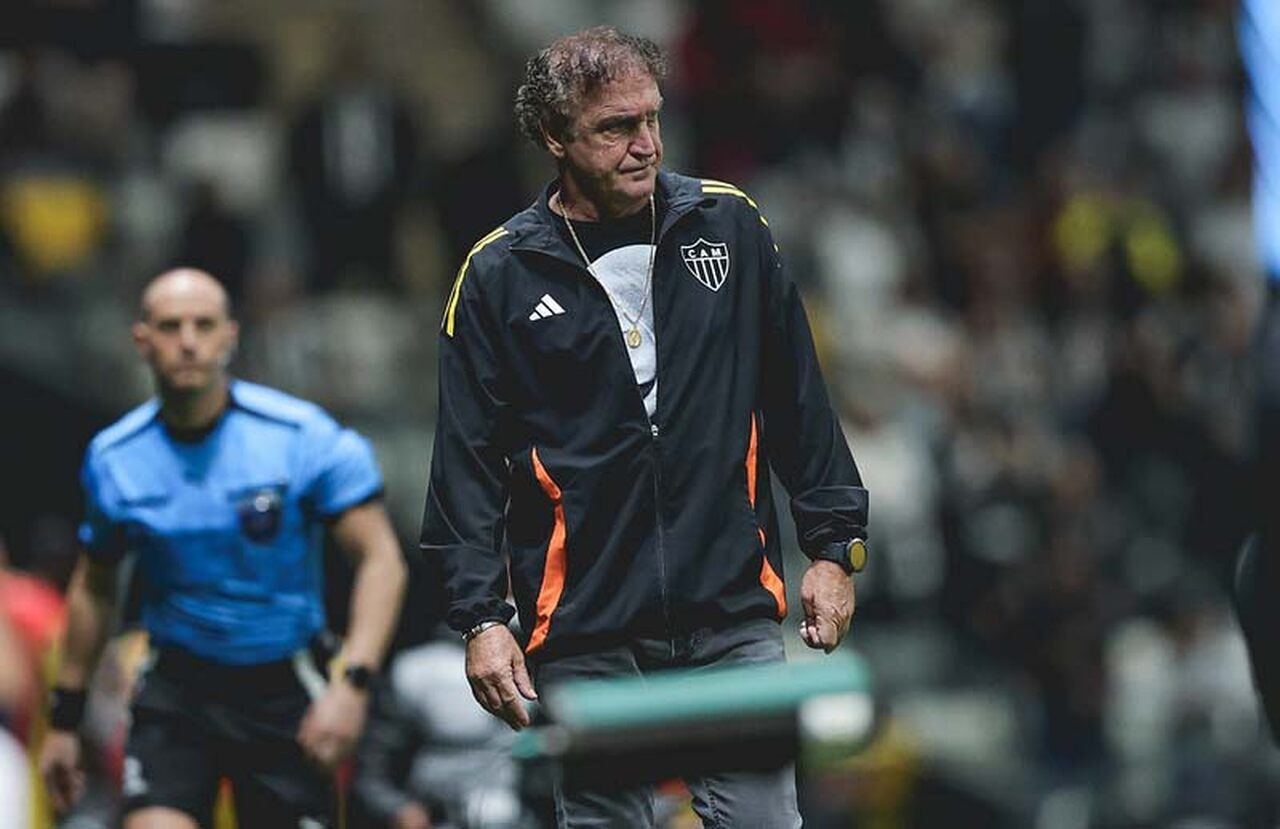 Imagem da noticia Cuca recorda título da Libertadores e descreve semana atípica após classificação do Atlético