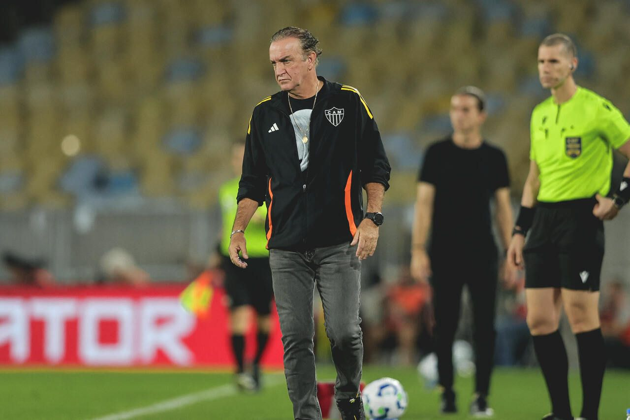 Imagem da noticia Cuca define vitória do Atlético sobre Fla: "Consistente"