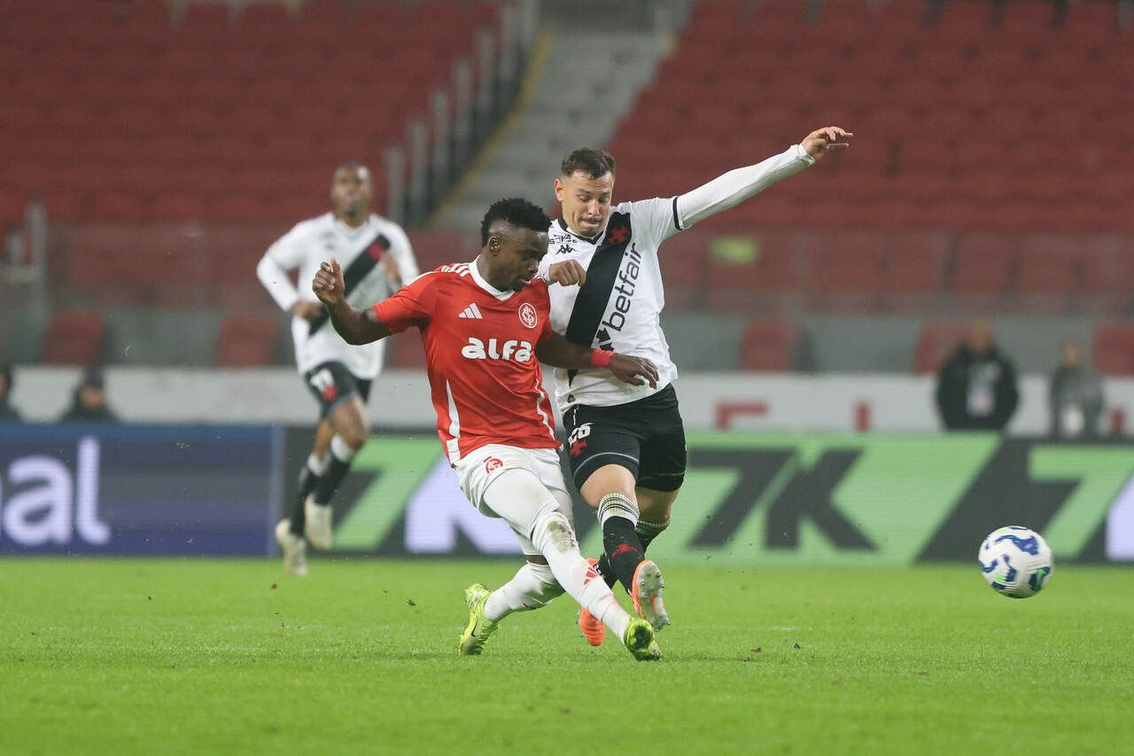 Imagem da noticia Carbonero celebra gol de empate do Inter contra o Vasco no Brasileirão