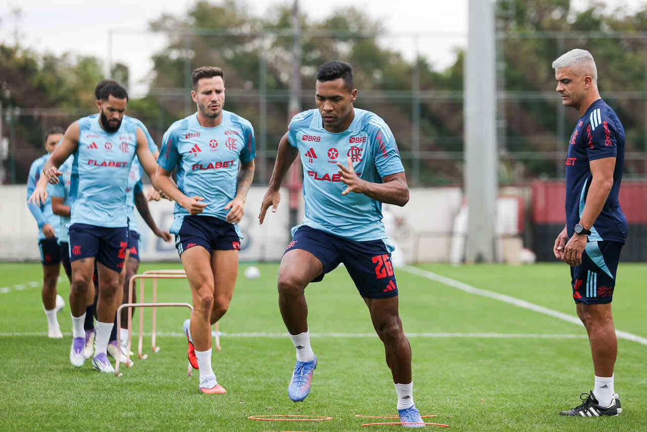 Imagem da noticia Flamengo pode ter dois 'reforços' para jogo da Copa do Brasil